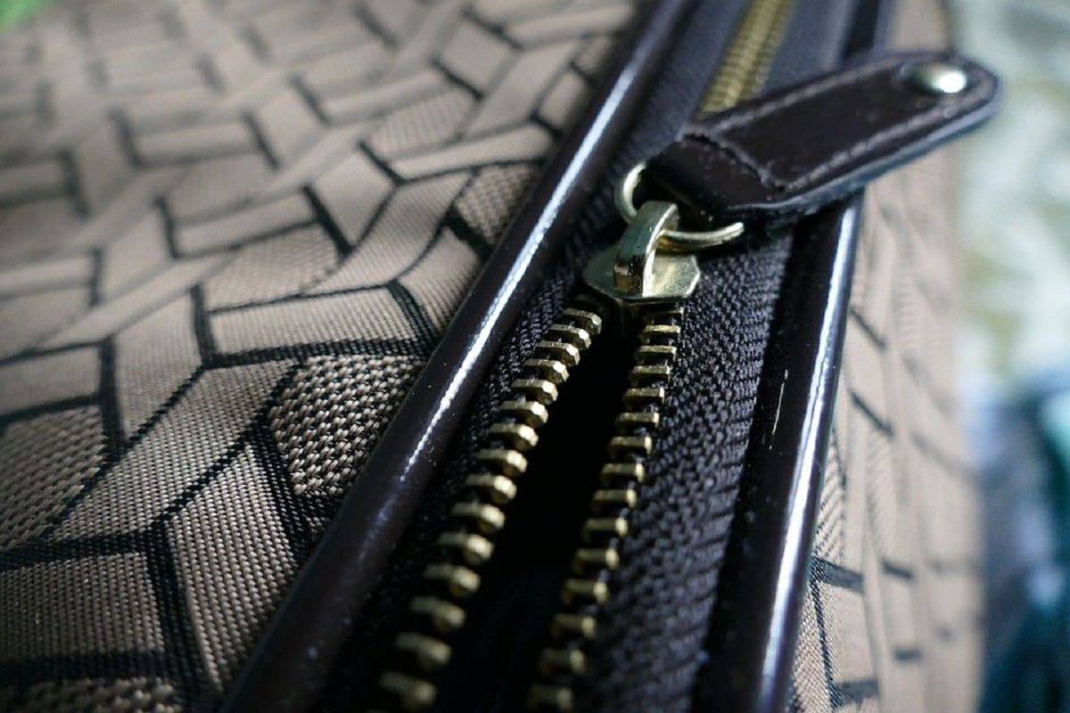 How to Fix a Purse Zipper (2022) | Bag Vanity